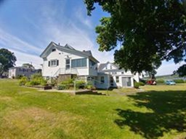 2576 Riverside Avenue Somerset, MA 02726 - Photo 3 of 9 Gallery Image 3