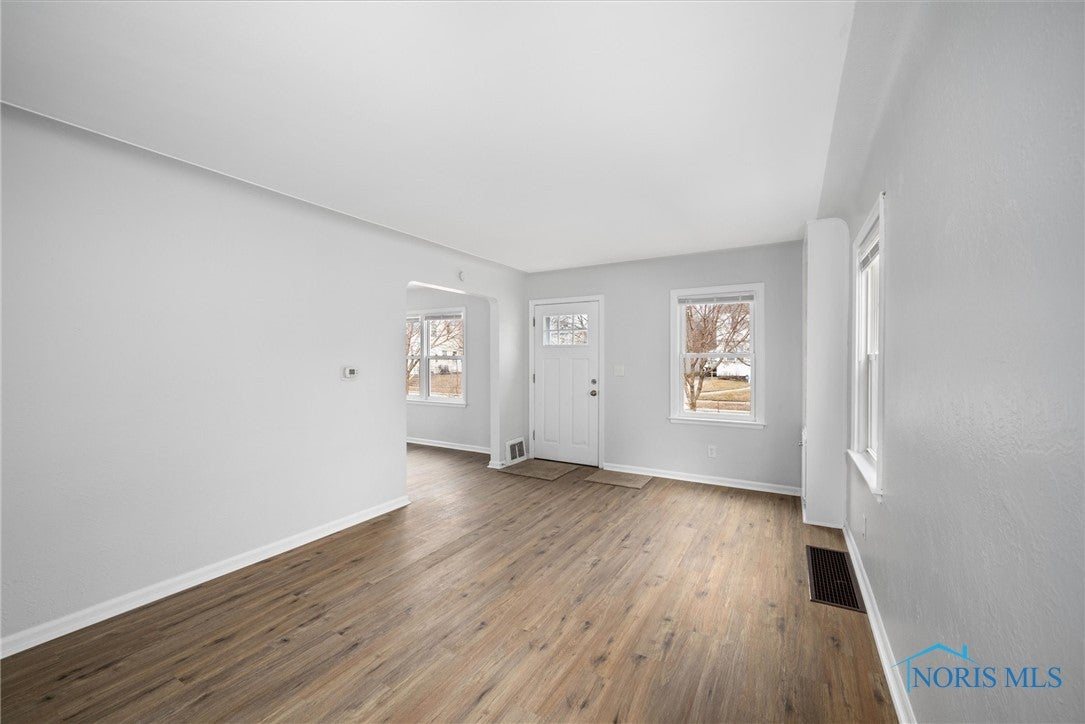 1229 Corbin Road Toledo, OH 43612 - Photo 7 of 32 Gallery Image 7