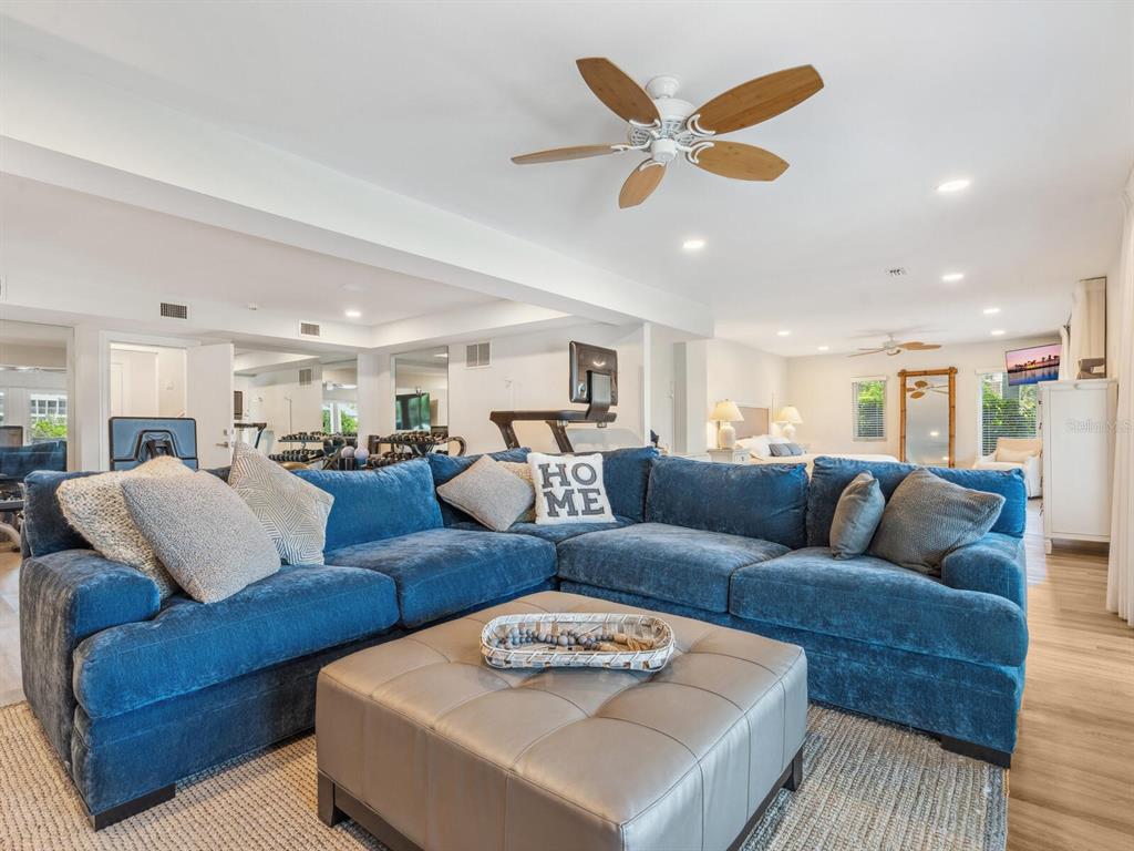 5727 Riegel's Point Road Sarasota, FL 34242 - Photo 31 of 50