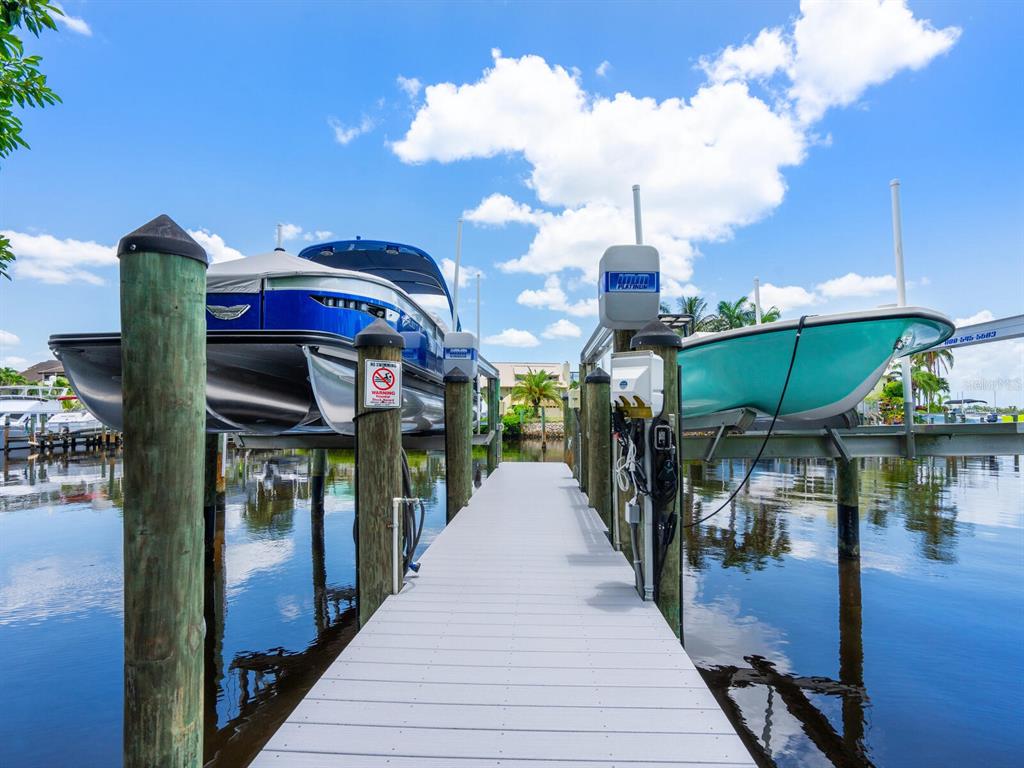 5727 Riegel's Point Road Sarasota, FL 34242 - Photo 40 of 50