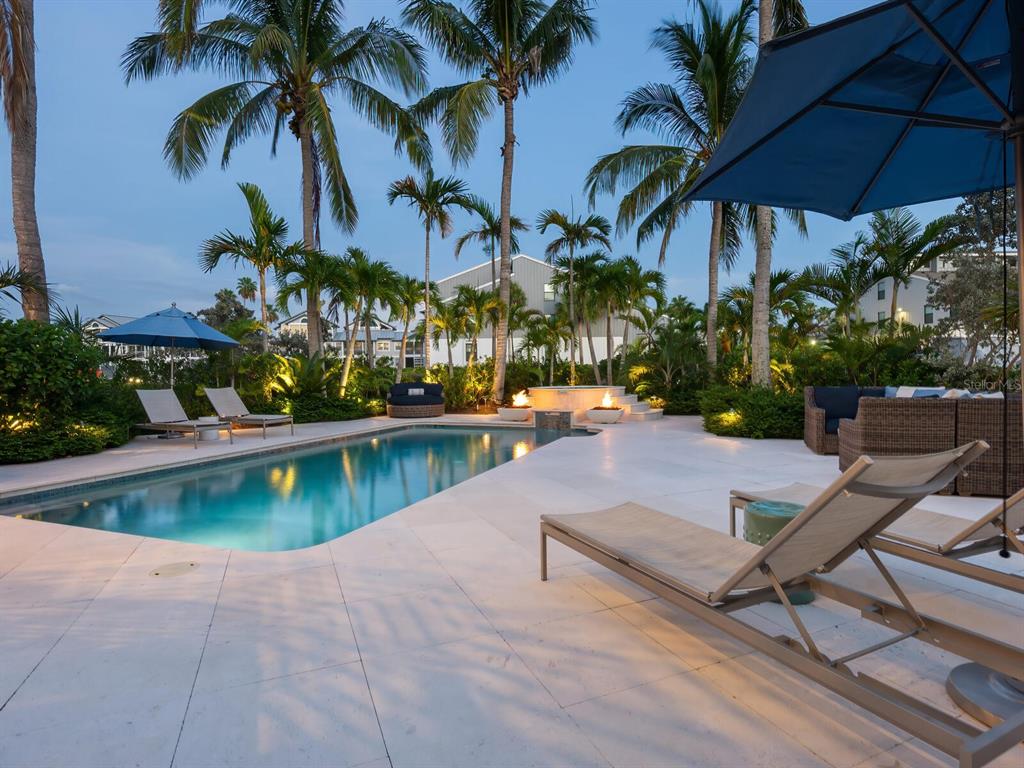 5727 Riegel's Point Road Sarasota, FL 34242 - Photo 47 of 50