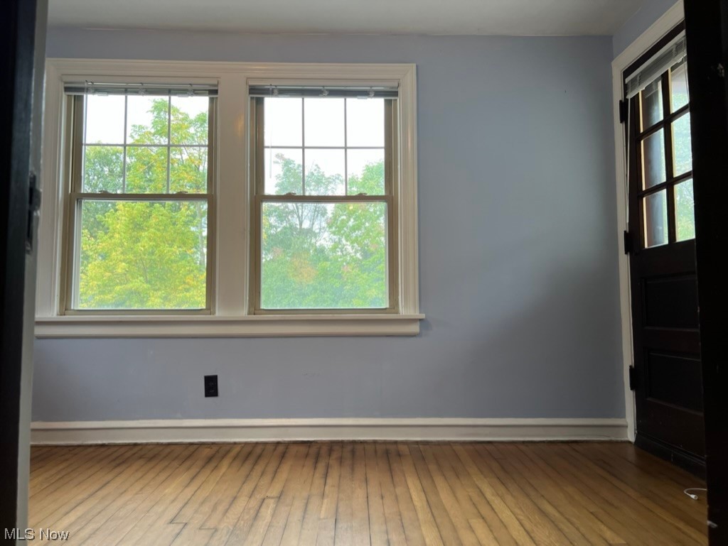 2572 Eaton Road Cleveland, OH 44118 - Photo 17 of 35 2nd floor office/sunroom with wood floor