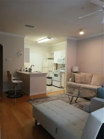 $2,100 | 1216 South Missouri Avenue, Unit 218, Clearwater, FL 33756