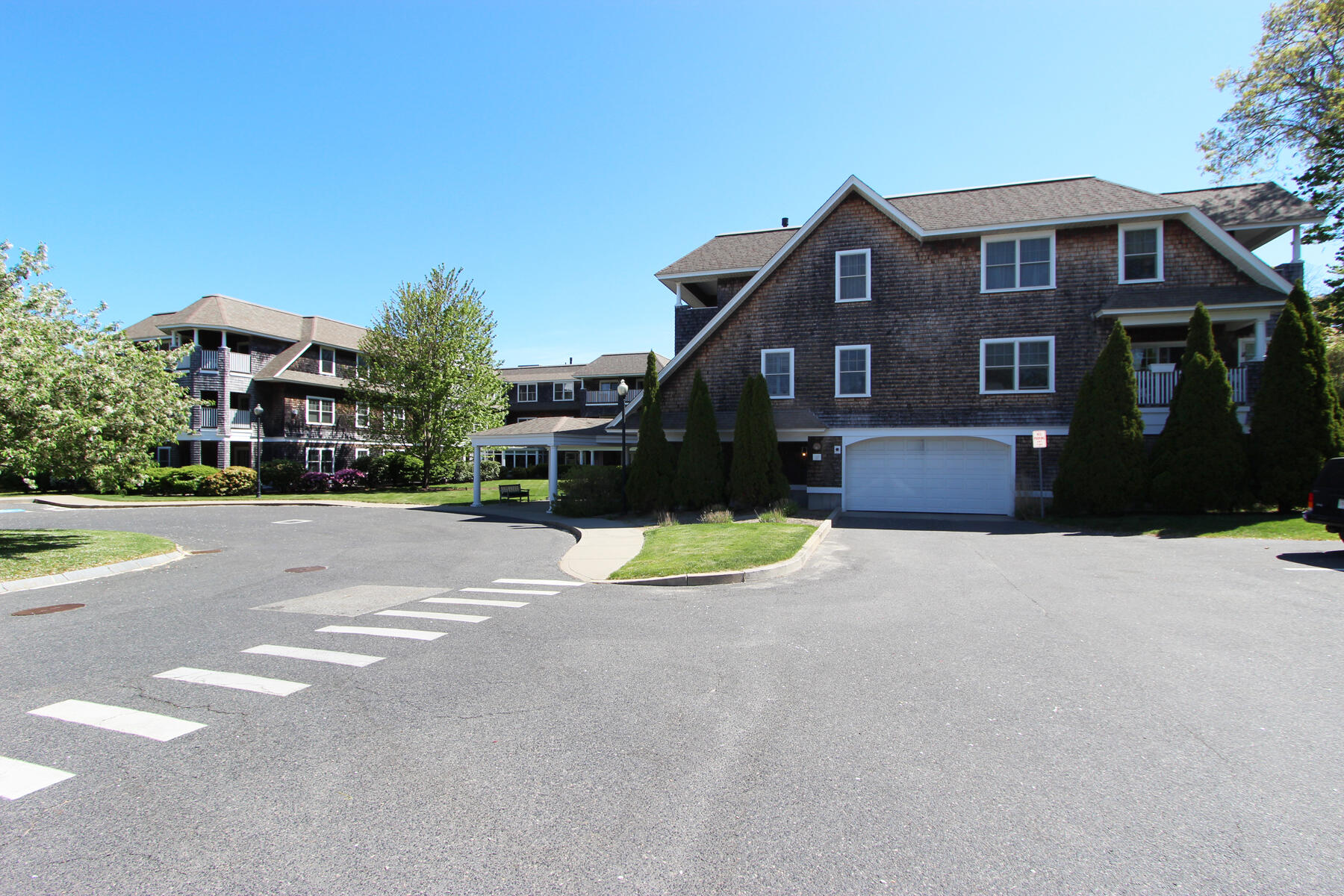 18 West Road, Unit 303 Orleans, MA 02653 - Photo 4 of 16 IMG_3256