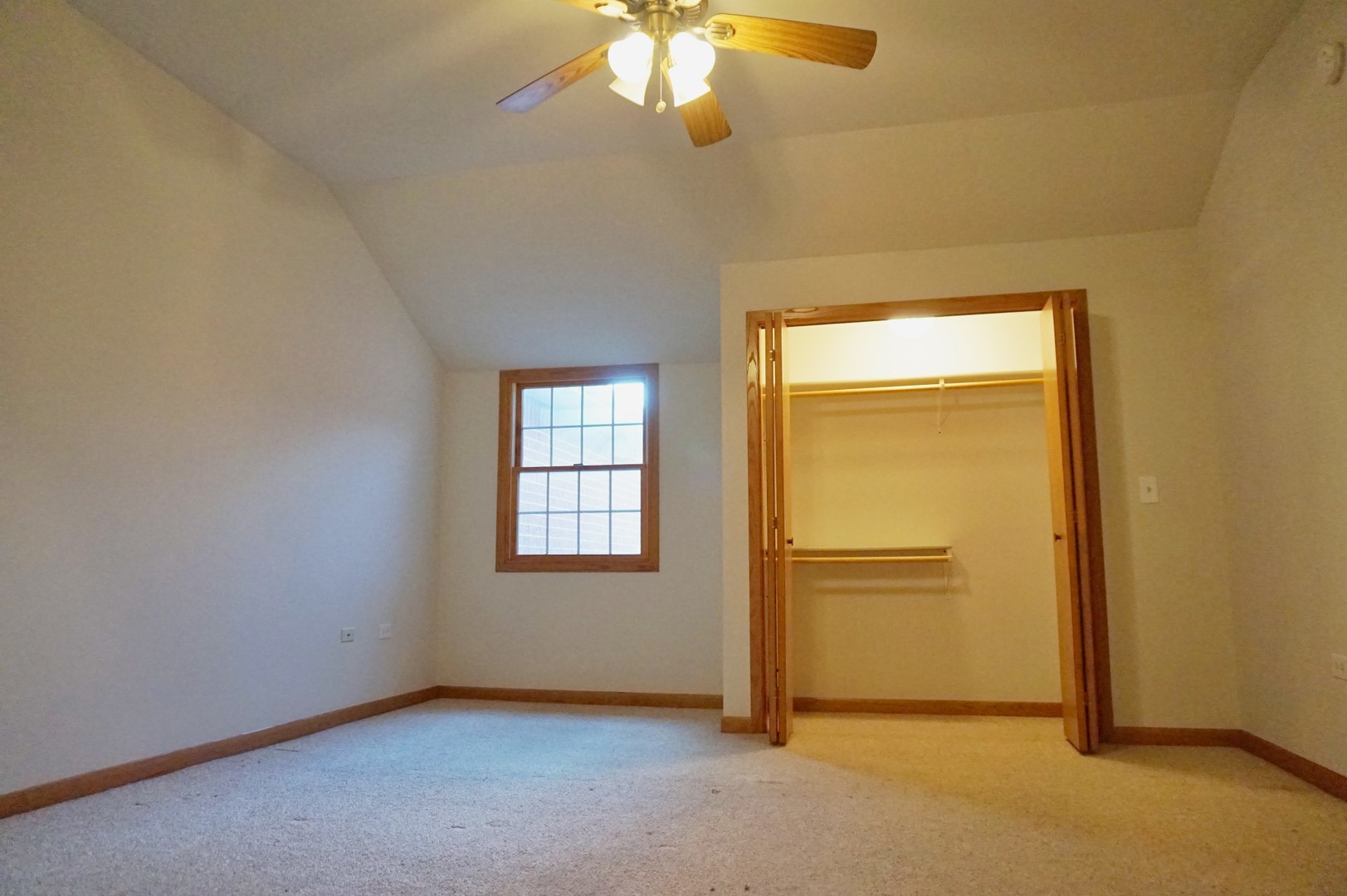 Undisclosed Address Wilmington, IL 60481 - Photo 13 of 18 an empty room with windows and closet