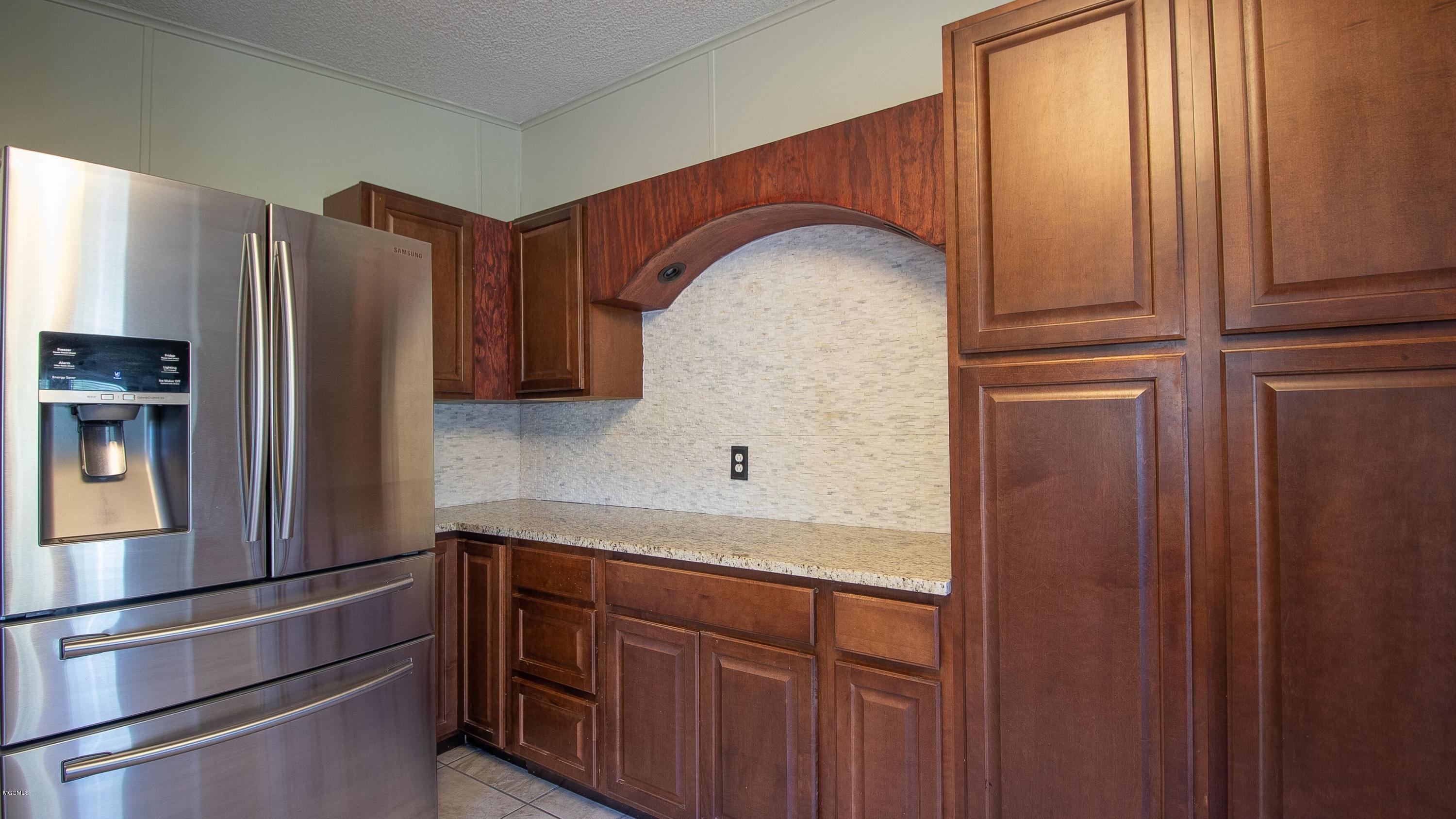 12706 Meadowglen Road Vancleave, MS 39565 - Photo 5 of 19 10