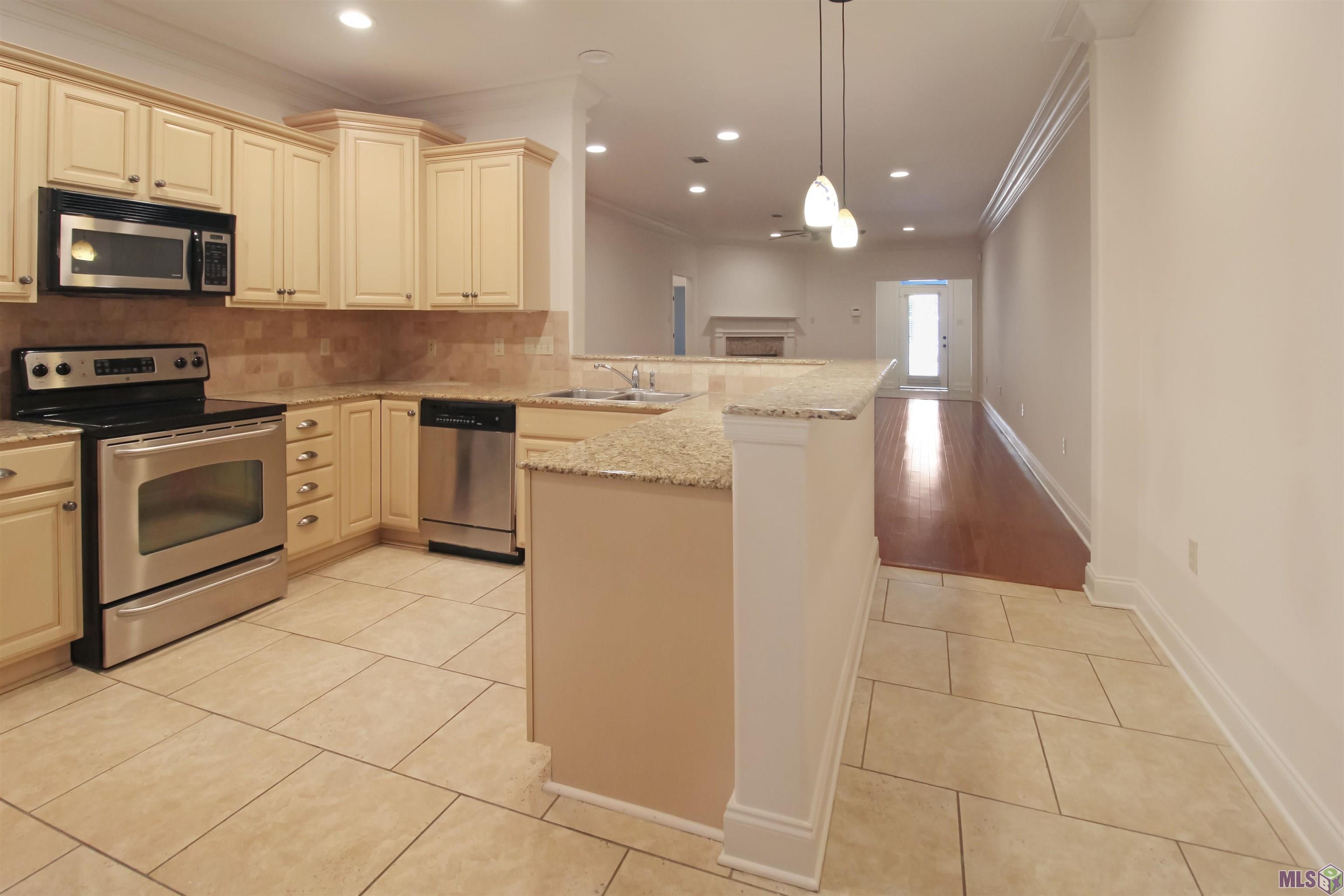 11110 Boardwalk Drive, Unit 55 Baton Rouge, LA 70816 - Photo 3 of 13