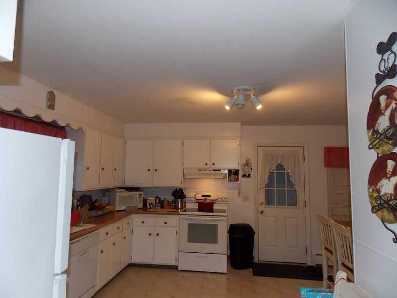 15 Old Greene Road Lewiston, ME 04240 - Photo 9 of 22 Kitchen.