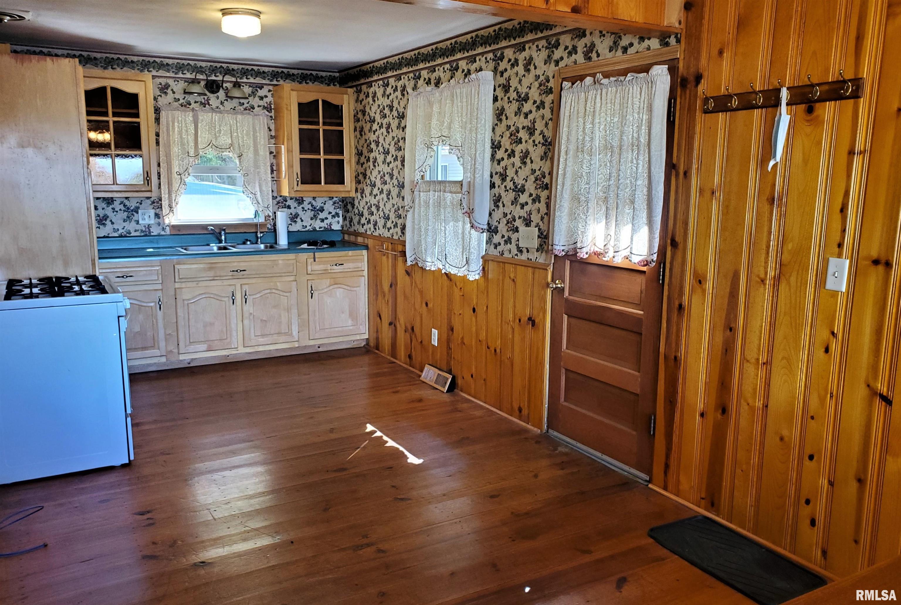 6362 Macs Road Manito, IL 61546 - Photo 6 of 19 Gallery Image 6
