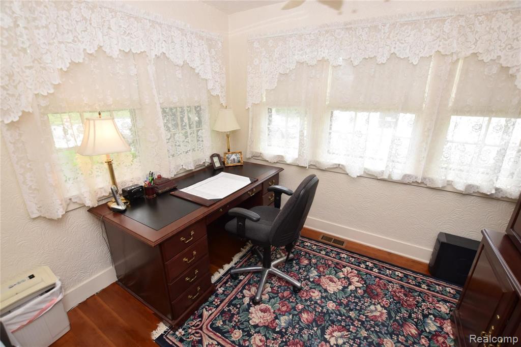 2209 Miller Road Flint, MI 48503 - Photo 13 of 24 Gallery Image 13