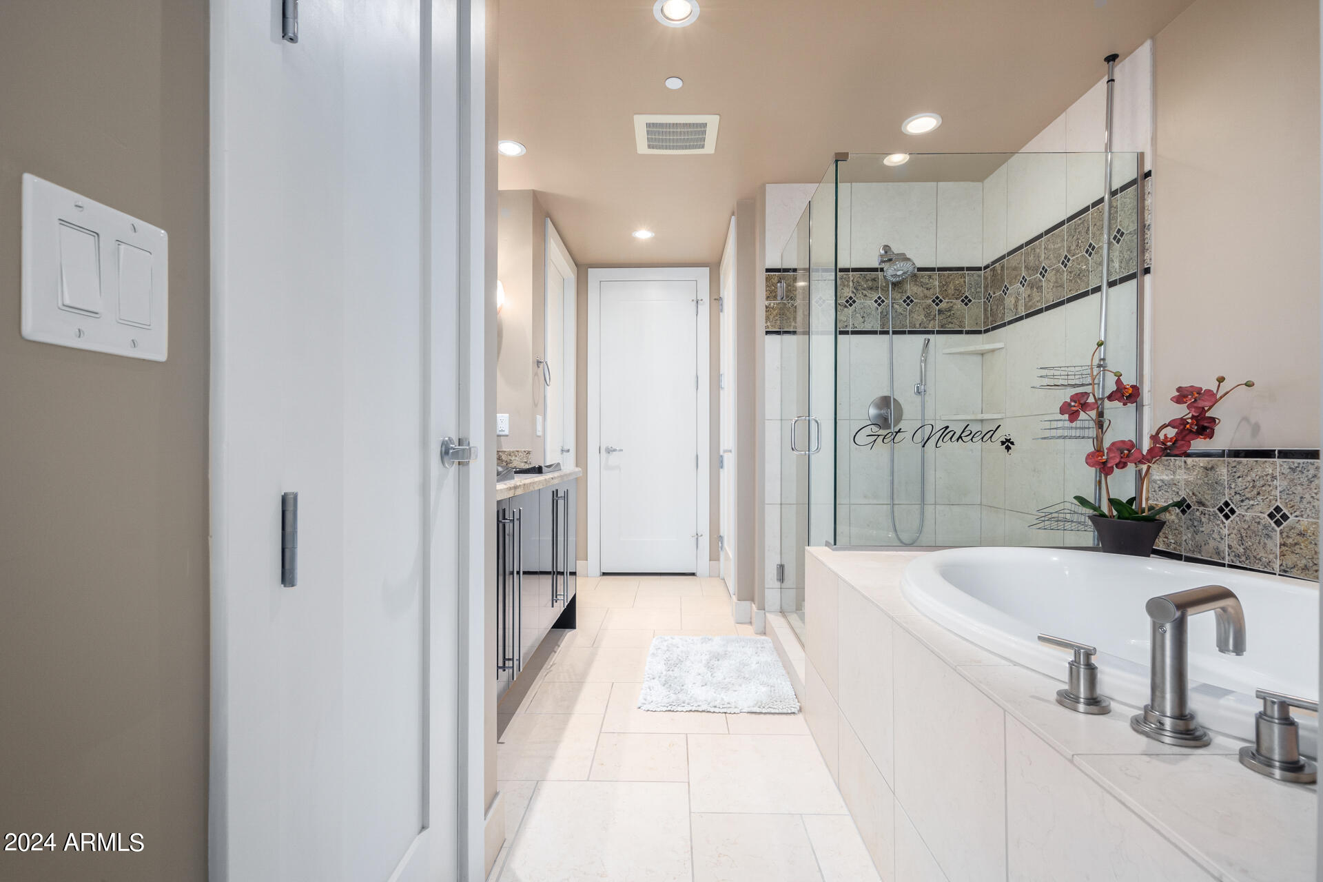 140 East Rio Salado Parkway, Unit 802 Tempe, AZ 85281 - Photo 5 of 29 25 - Rio Salado