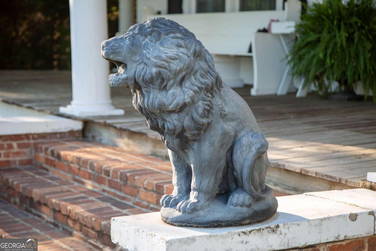 66 Weaver Street Baxley, GA 31513 - Photo 4 of 96