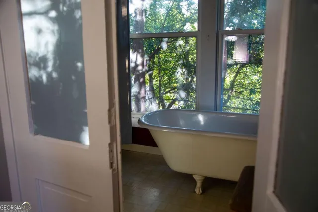 $500,000 | 66 Weaver Street, Baxley, GA 31513