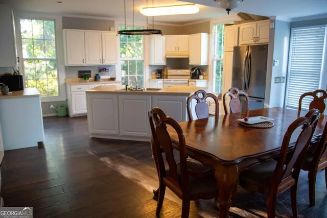 $500,000 | 66 Weaver Street, Baxley, GA 31513