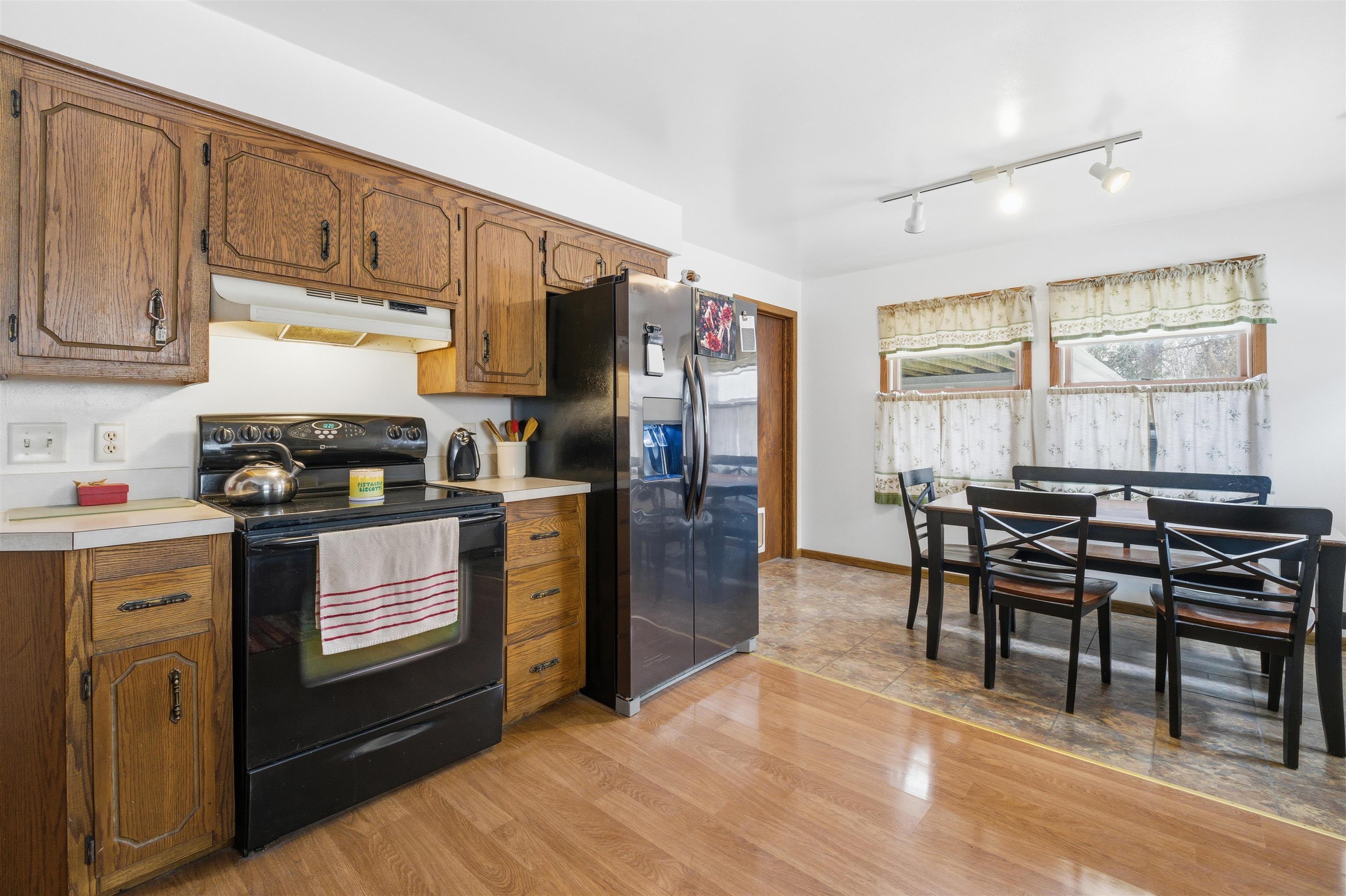 1928 South Lawe Street Appleton, WI 54915 - Photo 11 of 42