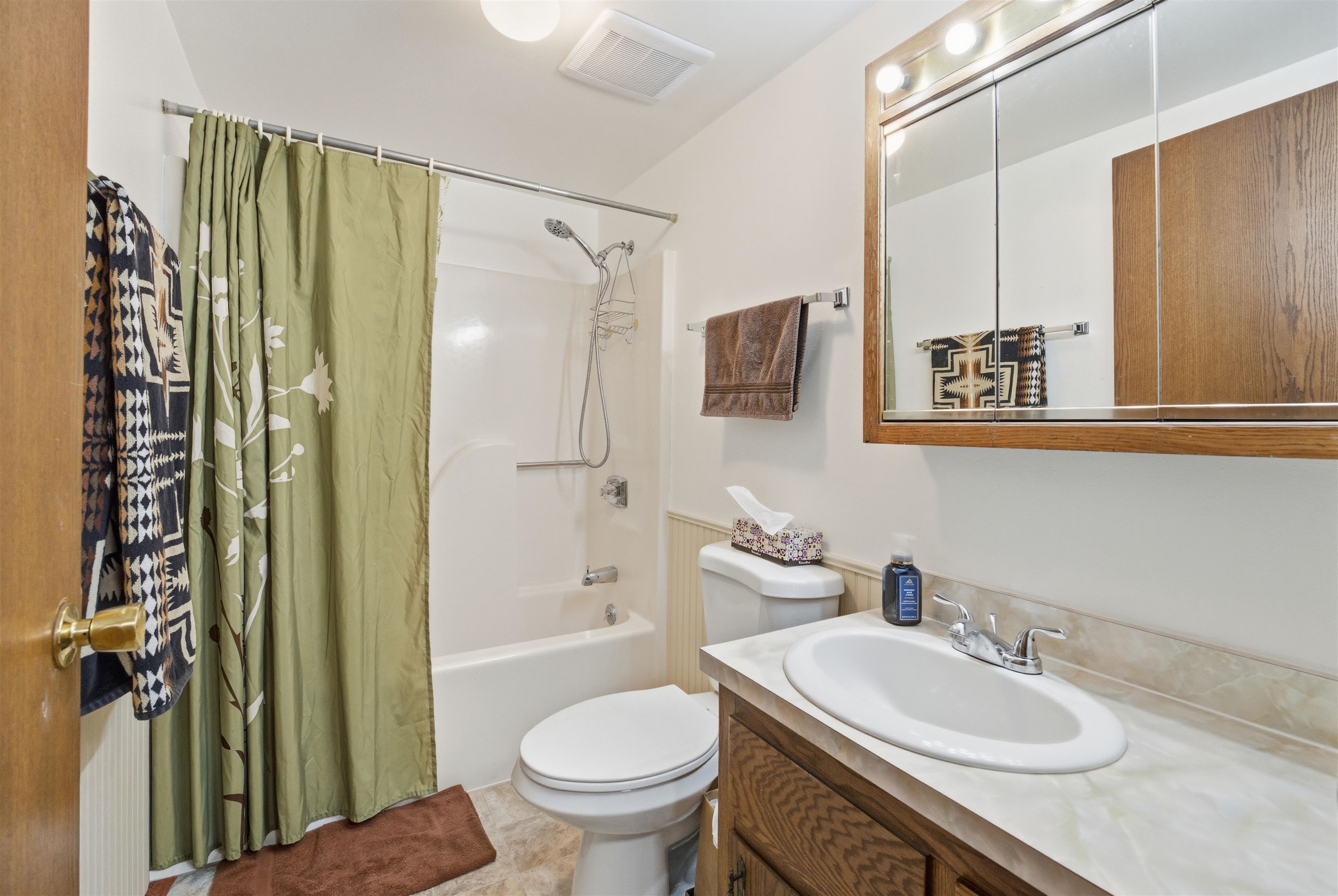 1928 South Lawe Street Appleton, WI 54915 - Photo 17 of 42