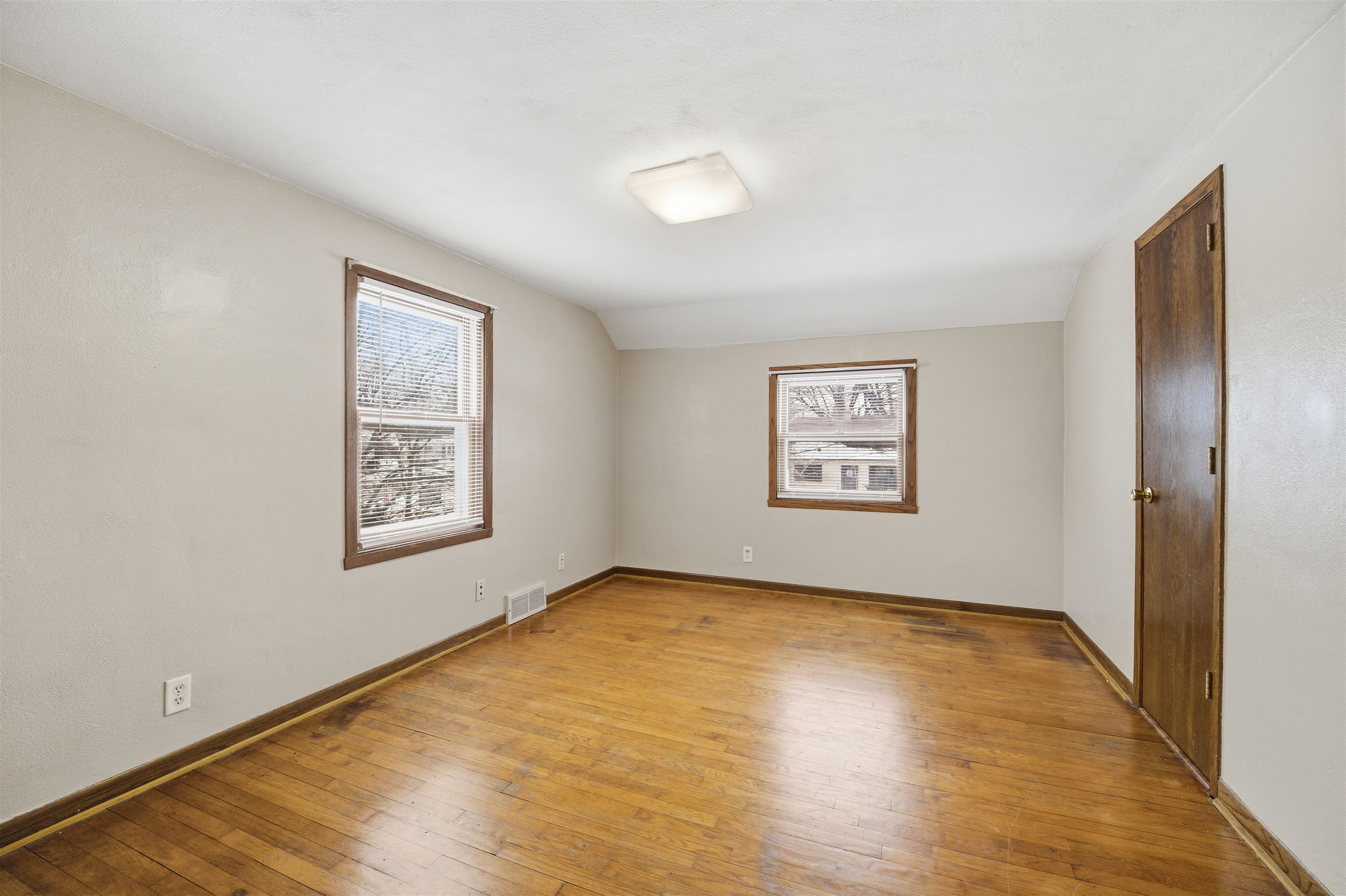 1928 South Lawe Street Appleton, WI 54915 - Photo 24 of 42