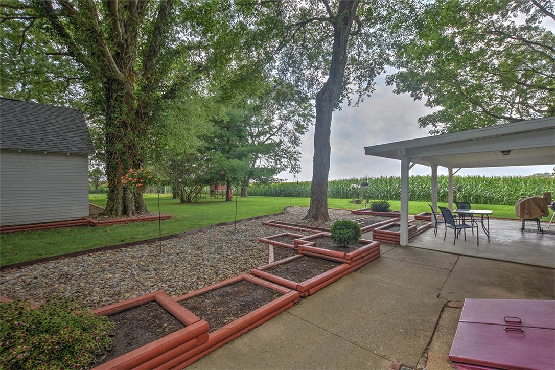 2502 East 1800 North Road Moweaqua, IL 62550 - Photo 29 of 33