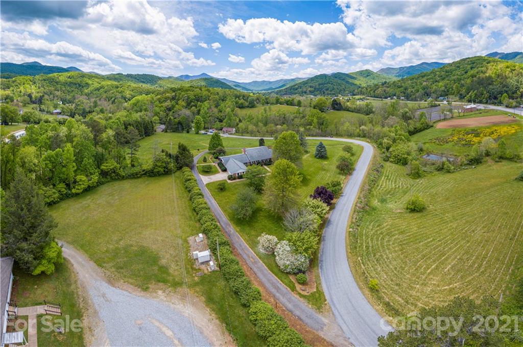 22 Lon Israel Road Candler, NC 28715 - Photo 13 of 40 Gallery Image 13