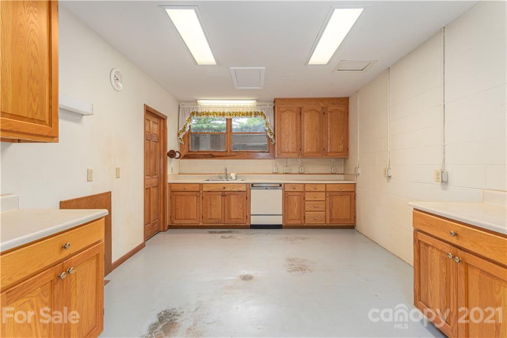 22 Lon Israel Road Candler, NC 28715 - Photo 37 of 40 Gallery Image 37