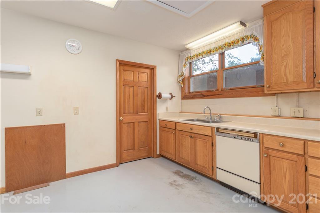 22 Lon Israel Road Candler, NC 28715 - Photo 38 of 40 Gallery Image 38