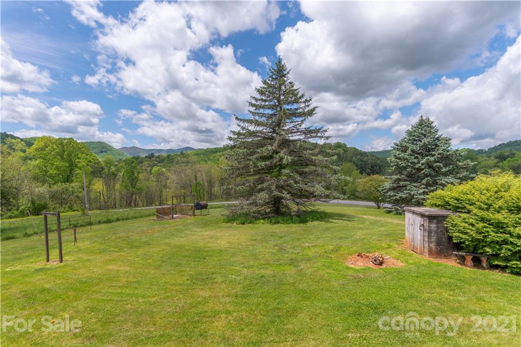 22 Lon Israel Road Candler, NC 28715 - Photo 8 of 40 Gallery Image 8