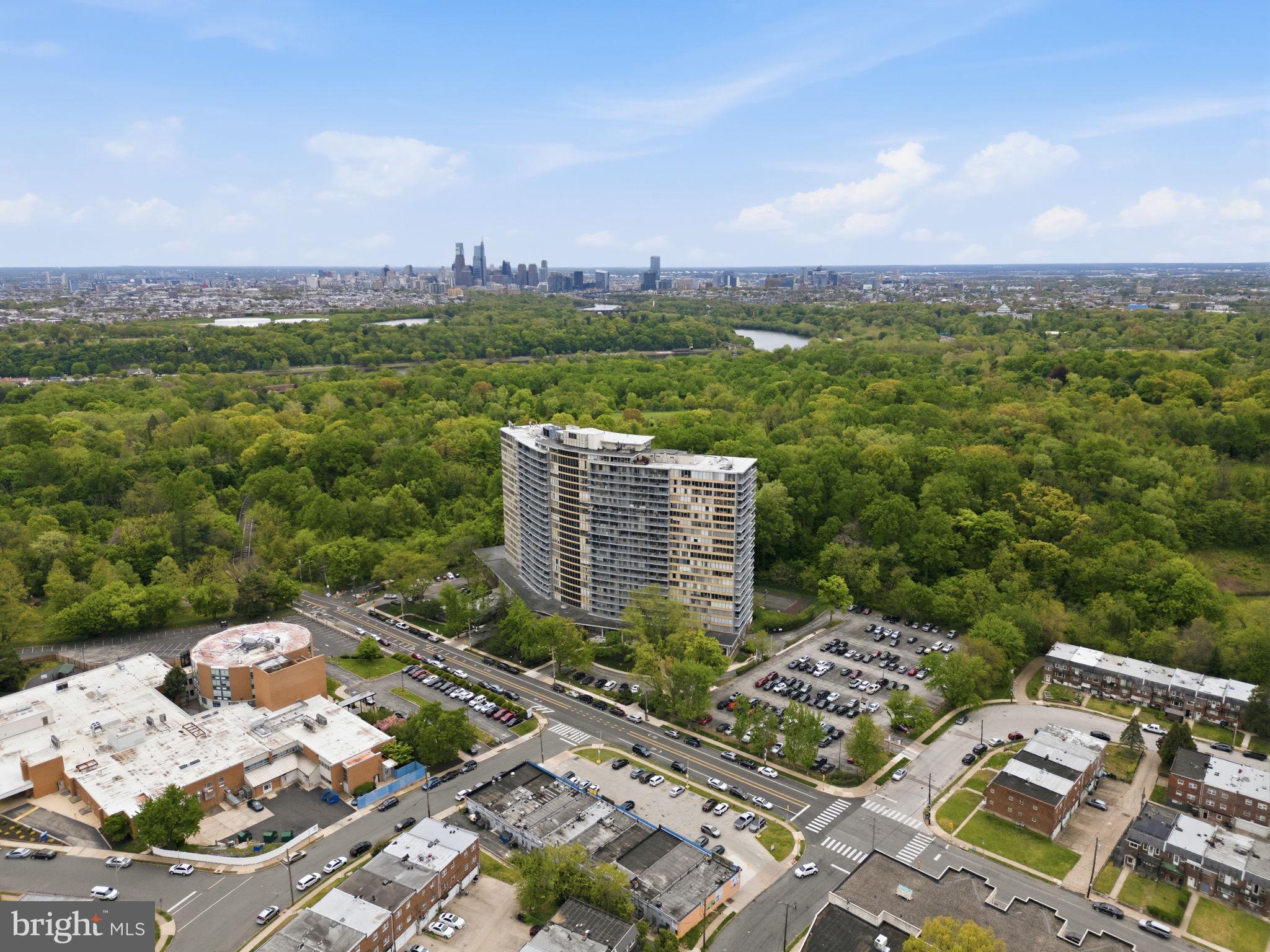 3900-00 West Ford Road, Unit 16P Philadelphia, PA 19131 - Photo 38 of 40