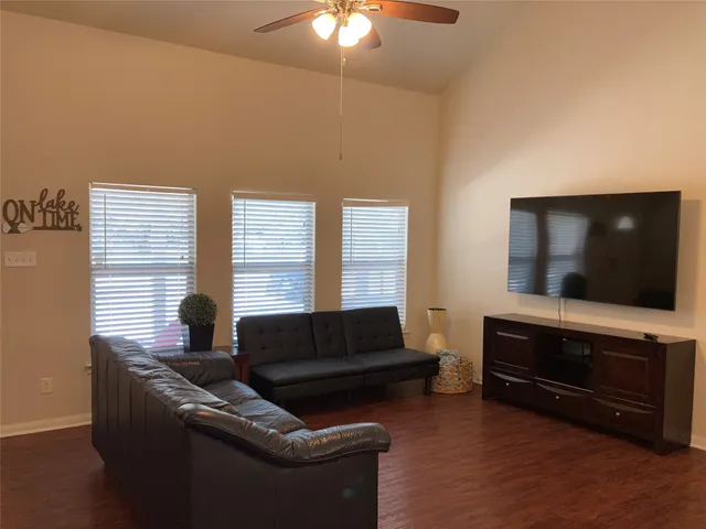 $1,725 | 149 Morris Lane, Canyon Lake, TX 78133