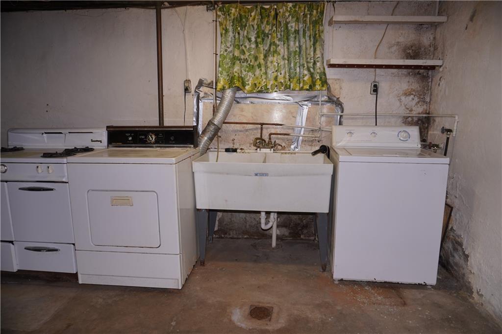 2012 Brodhead Road Aliquippa, PA 15001 - Photo 20 of 27