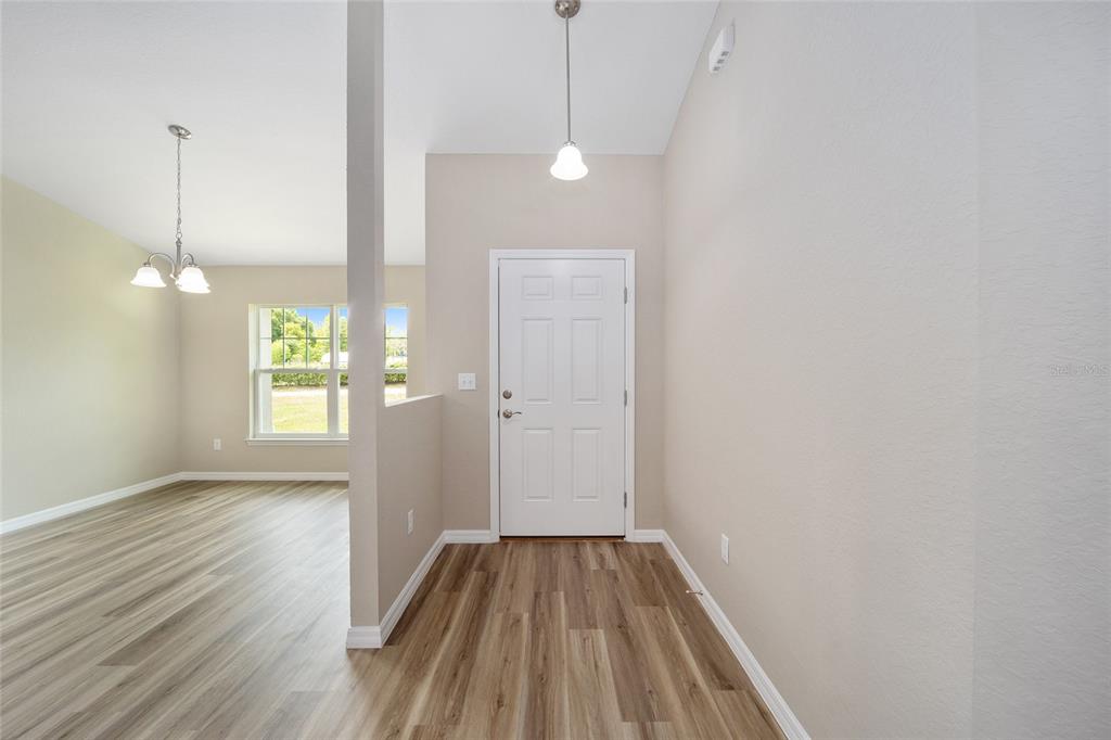 9256 Southwest 125th Ct Road Dunnellon, FL 34432 - Photo 3 of 27