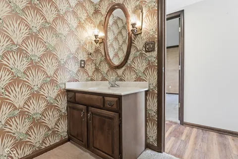 $675,000 | 65 Bennington Drive, Zionsville, IN 46077