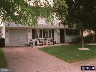 28 Canary Road Levittown, PA 19057 - Photo 1 of 1
