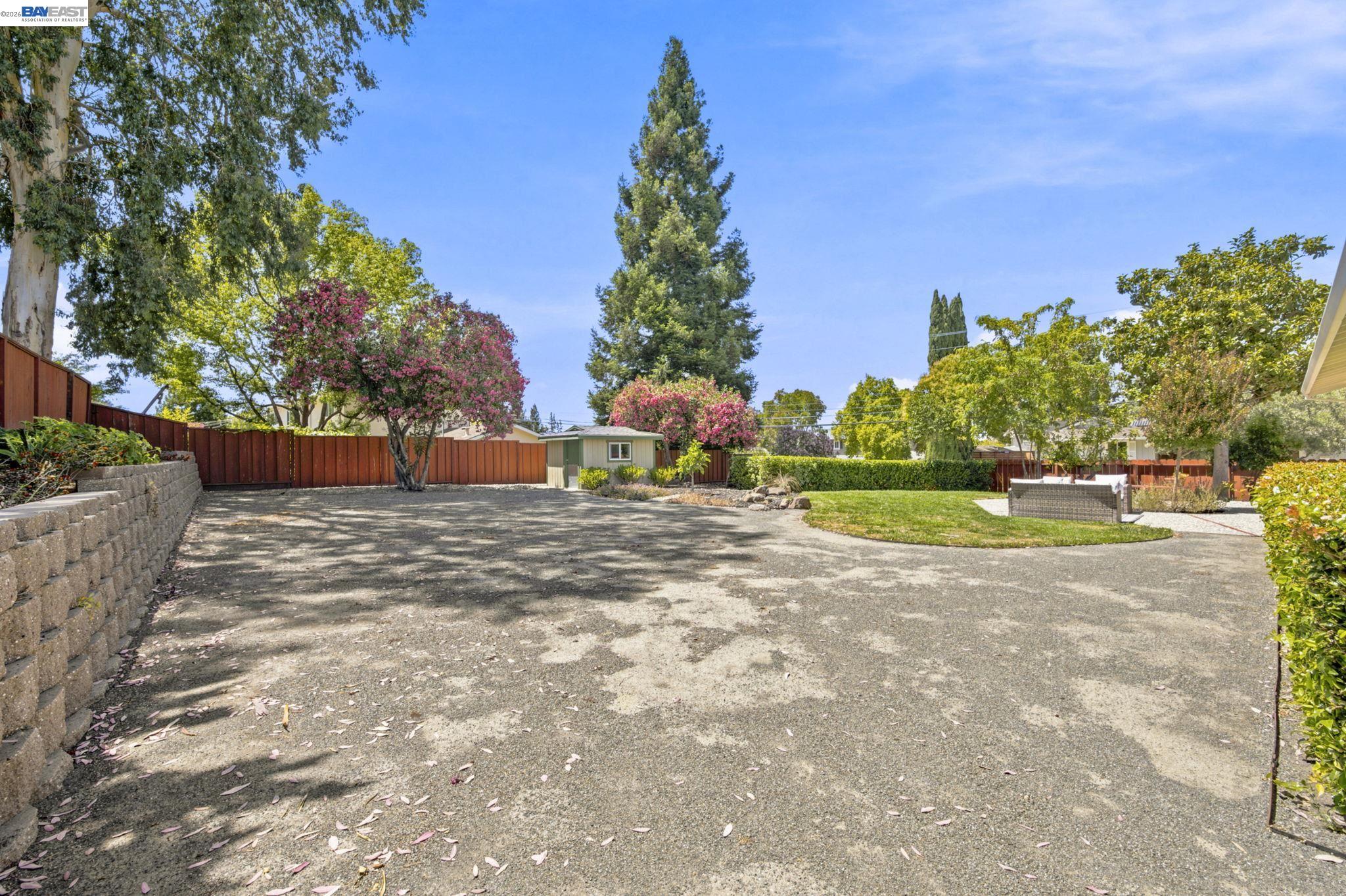 1082 Springfield Drive Walnut Creek, CA 94598 - Photo 38 of 66