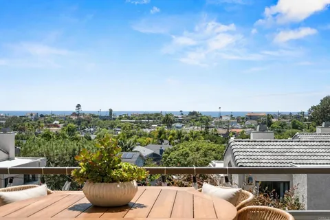 $1,629,000 | 957 Hygeia Avenue, Encinitas, CA 92024