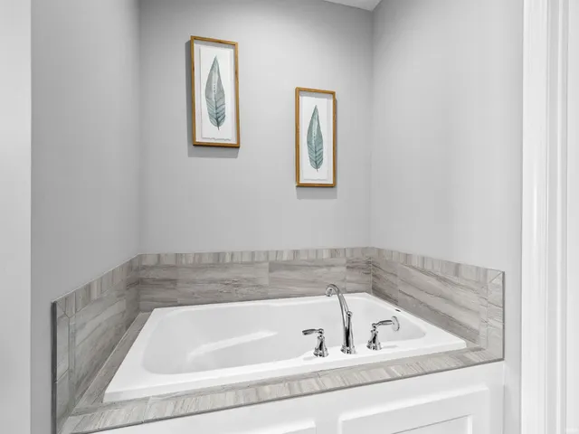 $399,000 | 13572 Palmetto Pass, Fort Wayne, IN 46814