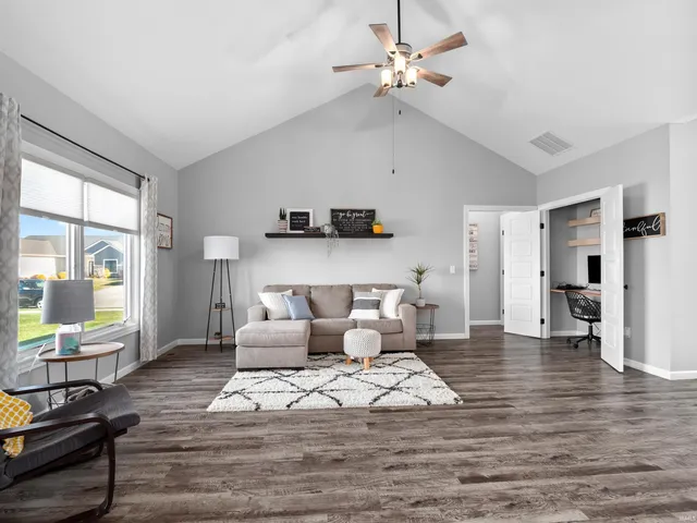 $399,000 | 13572 Palmetto Pass, Fort Wayne, IN 46814