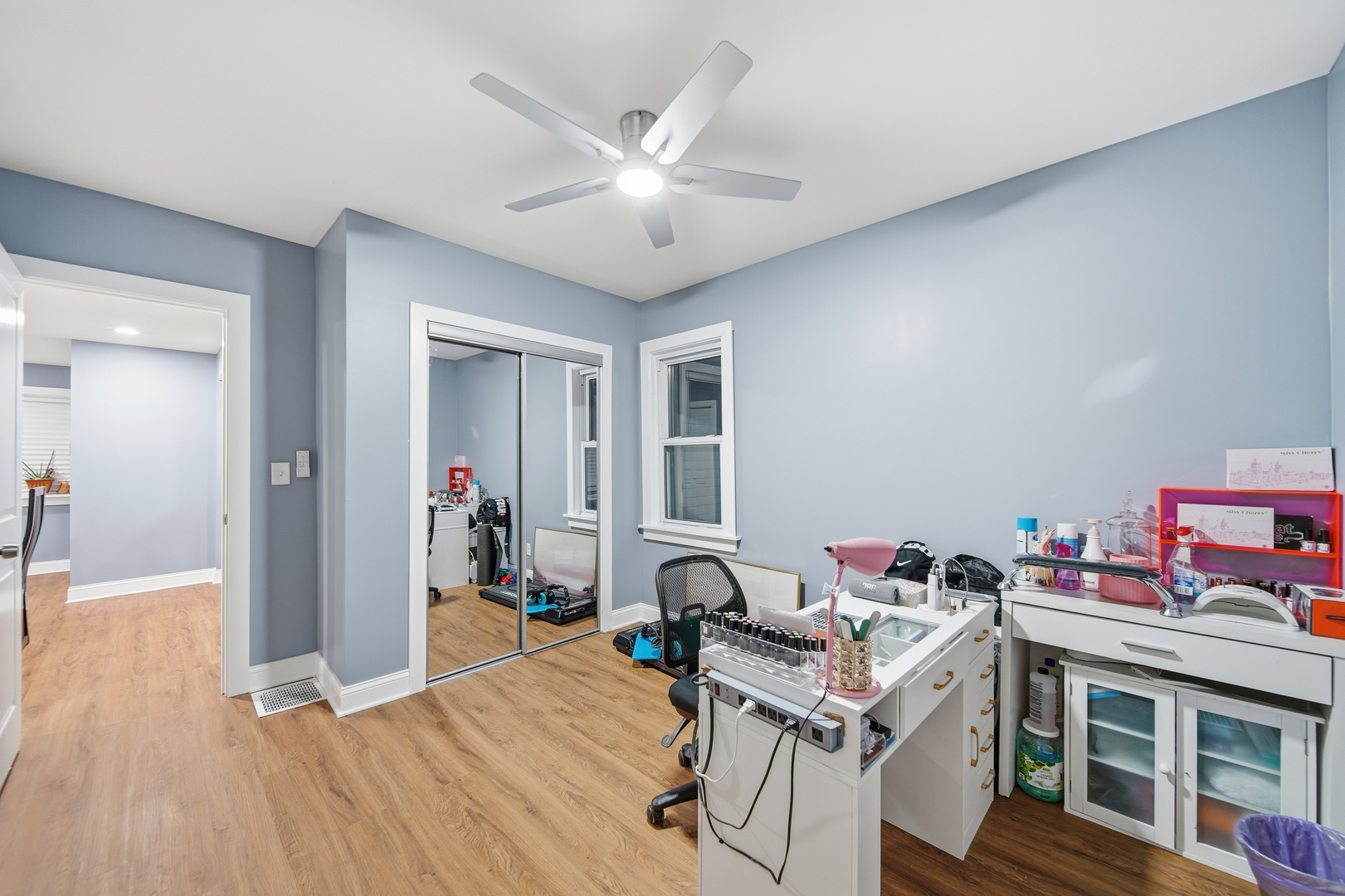 105 East Knox Street Morrison, IL 61270 - Photo 13 of 27 a workspace with furniture and wooden floor