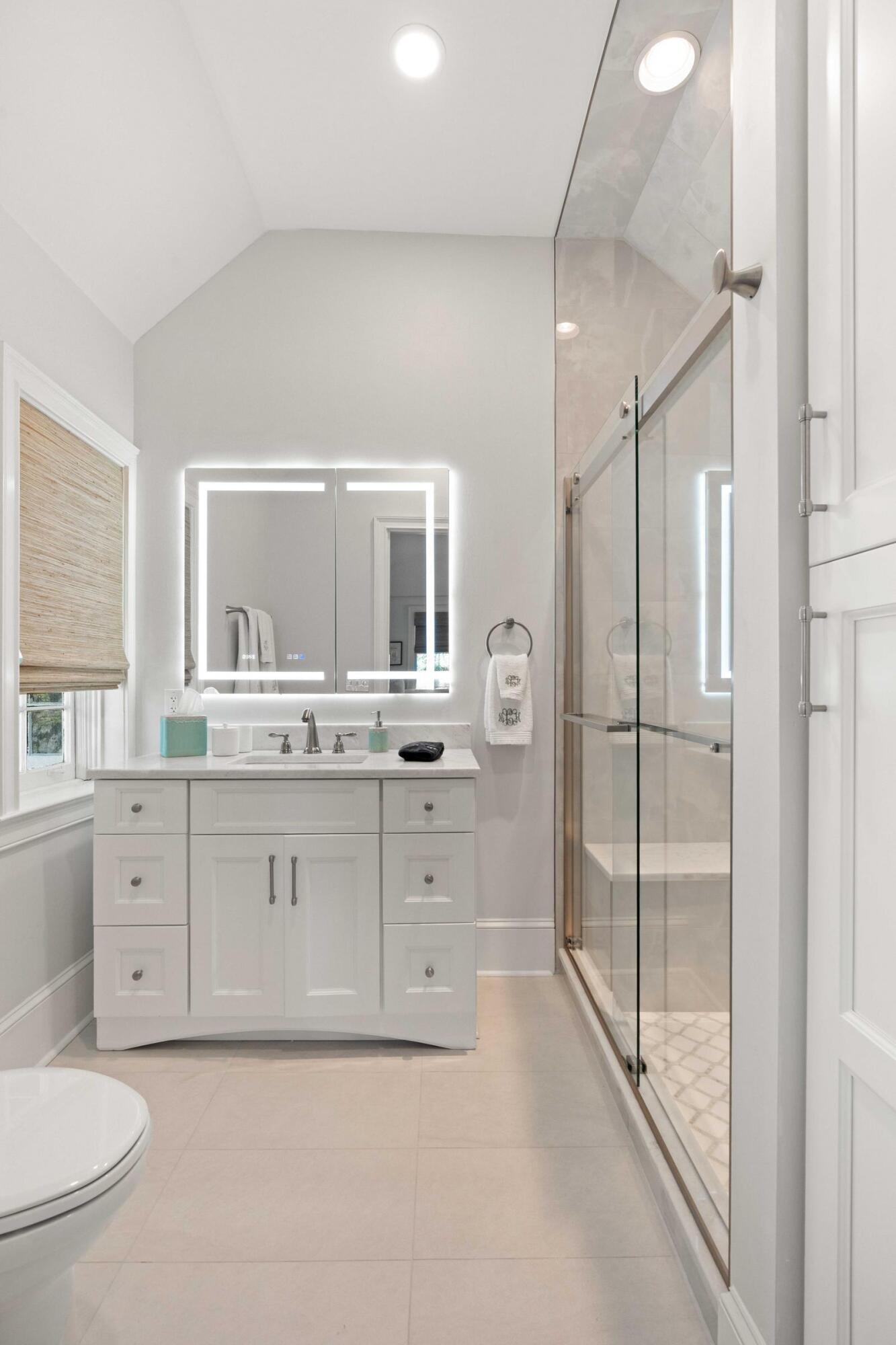 22 Rutledge Avenue Charleston, SC 29401 - Photo 40 of 81 Bathroom