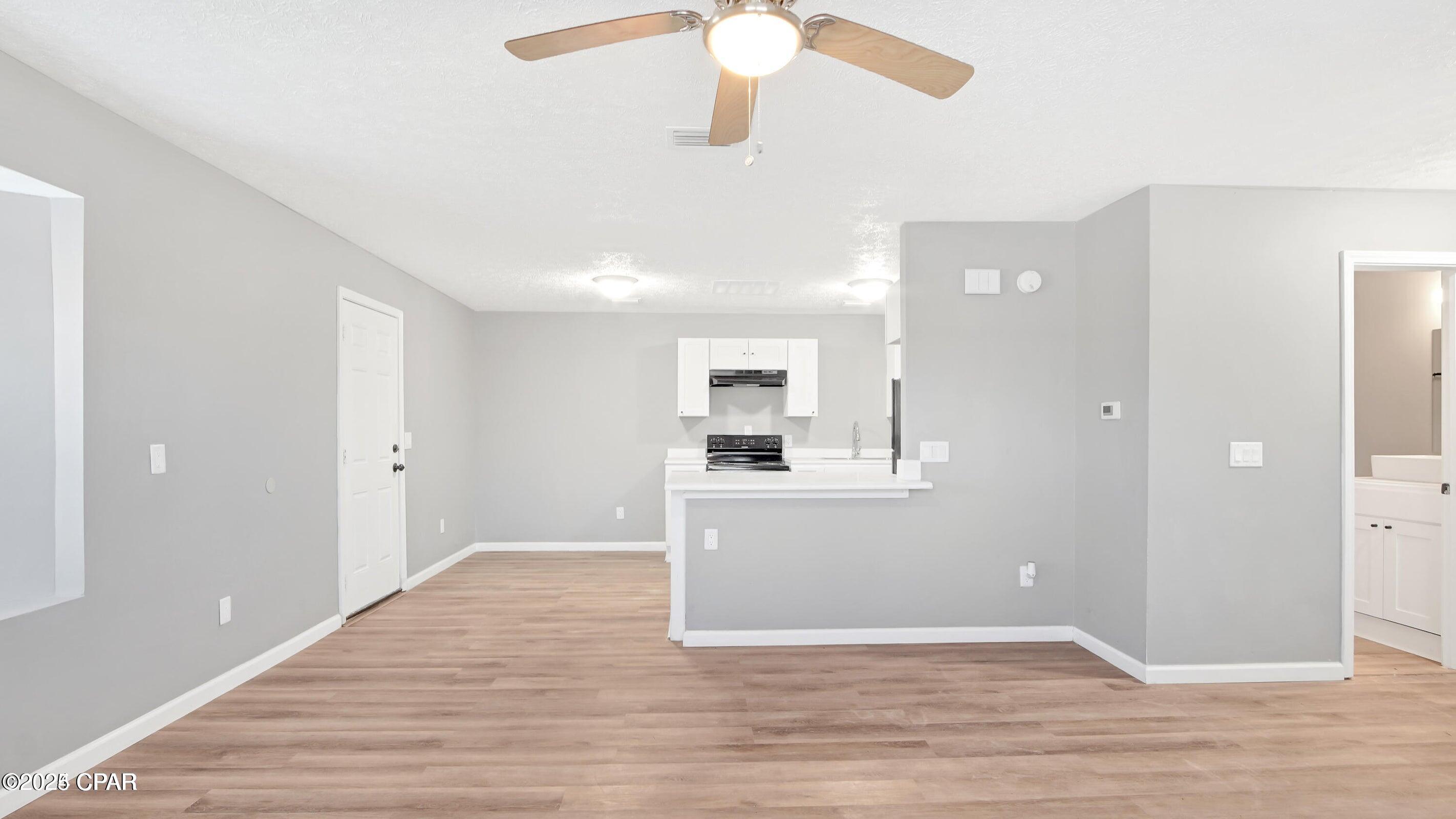 1028 Spring Avenue Panama City, FL 32401 - Photo 4 of 11