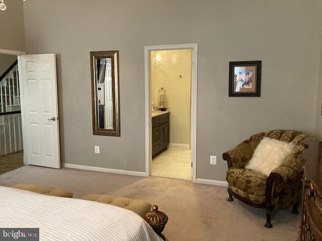 7915 Quarry Ridge Way Bethesda, MD 20817 - Photo 30 of 38 Owners' Suite bathroom entrance
