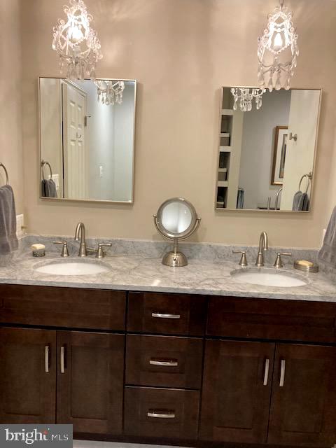 7915 Quarry Ridge Way Bethesda, MD 20817 - Photo 35 of 38 Owner's bathroom double vanity