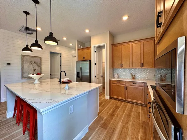 $999,999 | 6402 Rover Way, St. Cloud, FL 34771