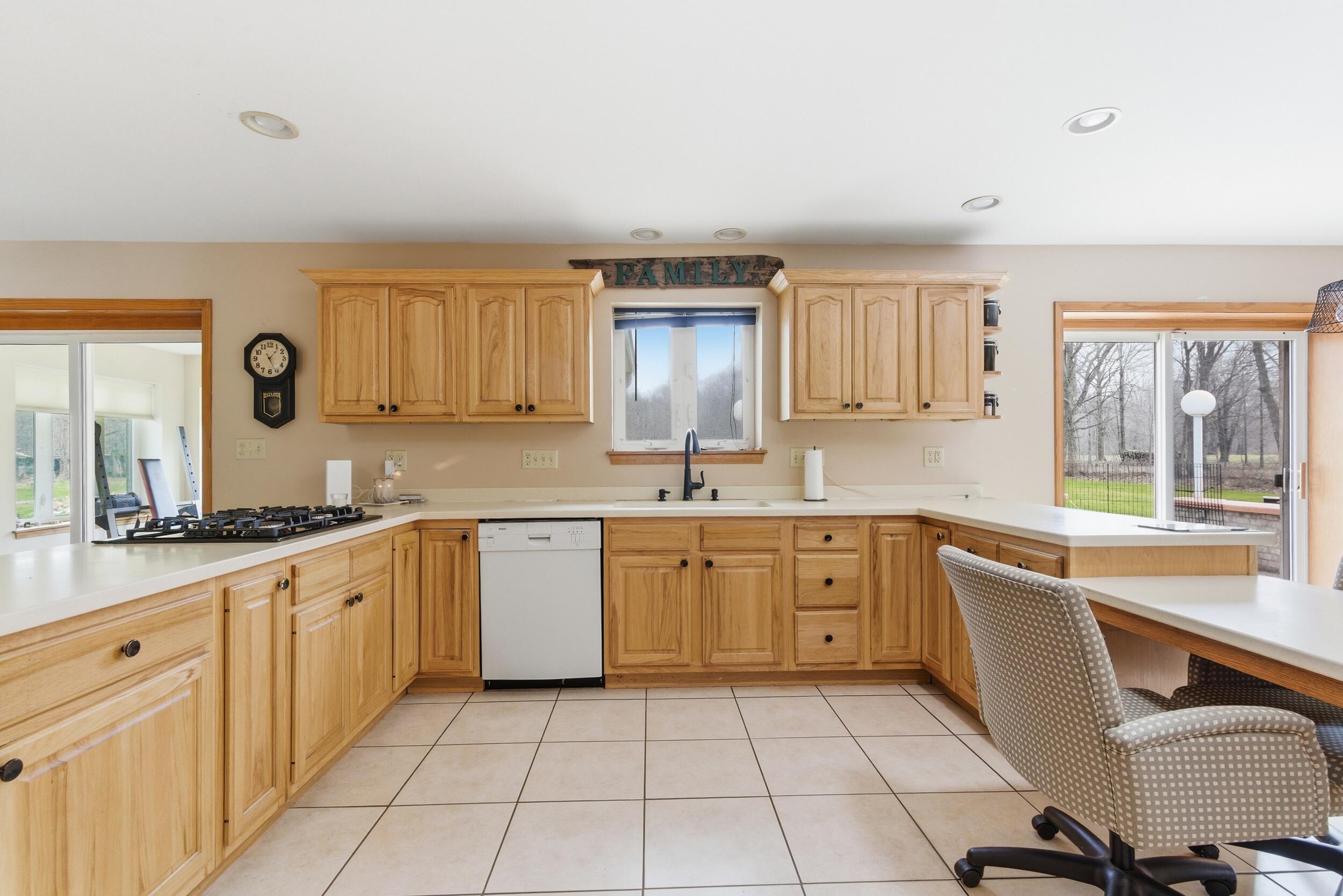 1251 North Mineral Springs Road Porter, IN 46304 - Photo 17 of 29 2500x1669