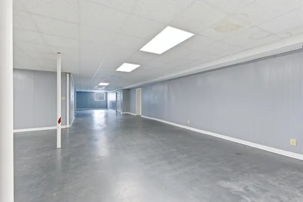 a view of a room with an empty space