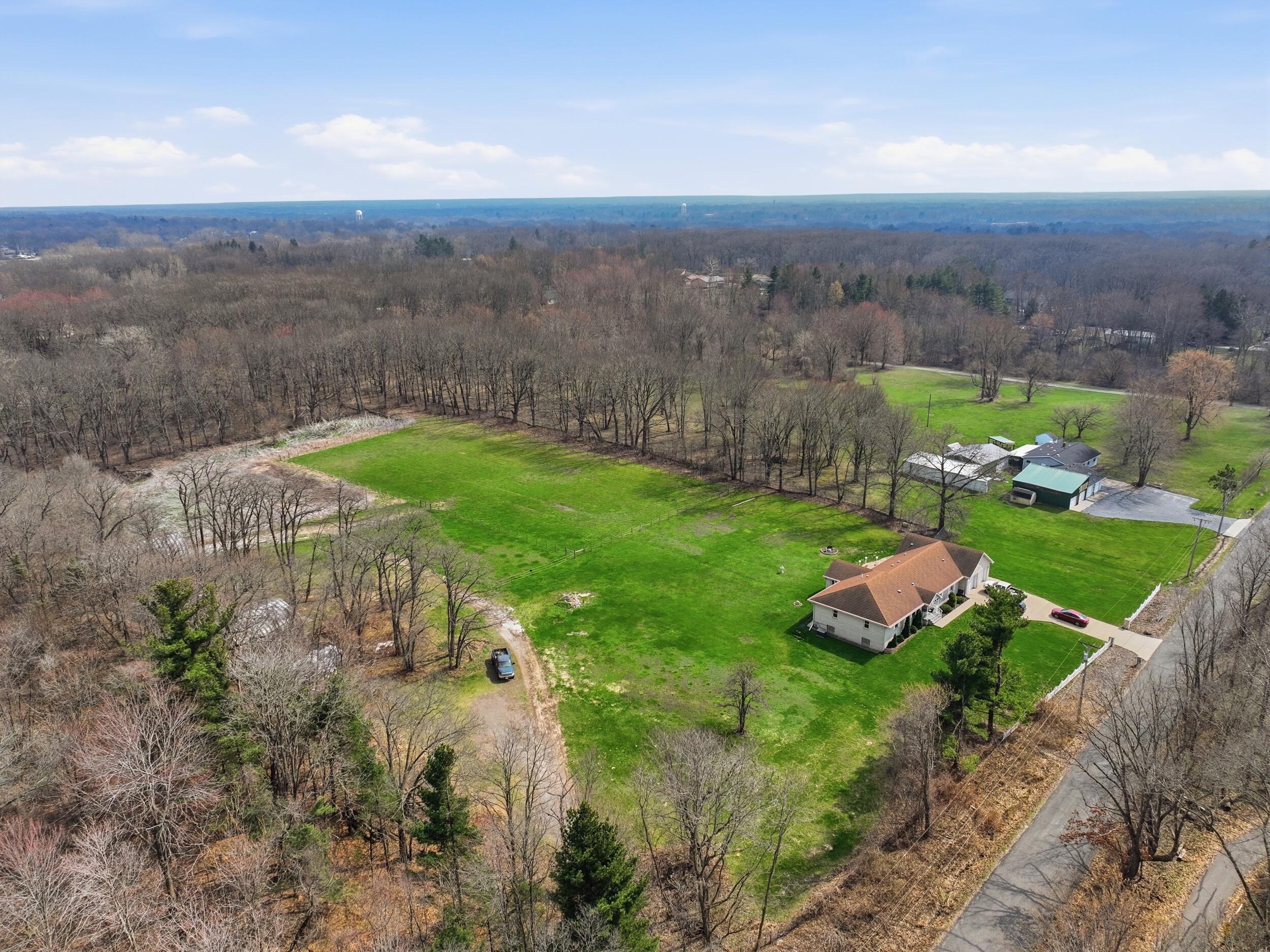 1251 North Mineral Springs Road Porter, IN 46304 - Photo 10 of 29 2500x1873