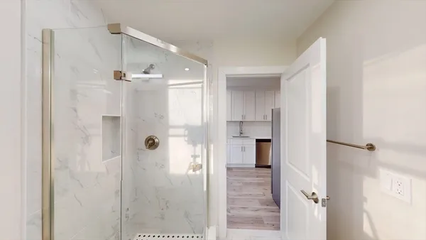 $3,800 | 391 Linwood Avenue, Unit 1, Newton, MA 02460