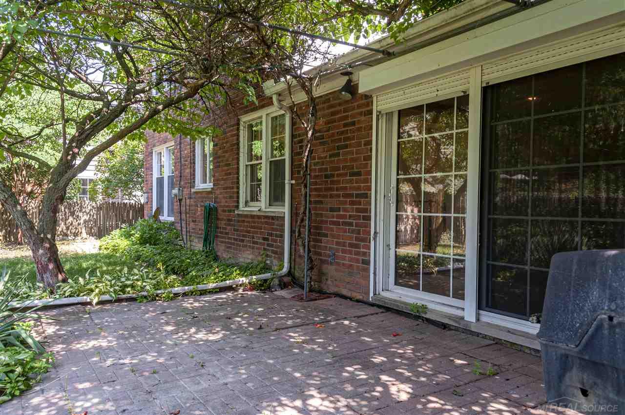 921 Cook Grosse Pointe, MI 48236 - Photo 24 of 26