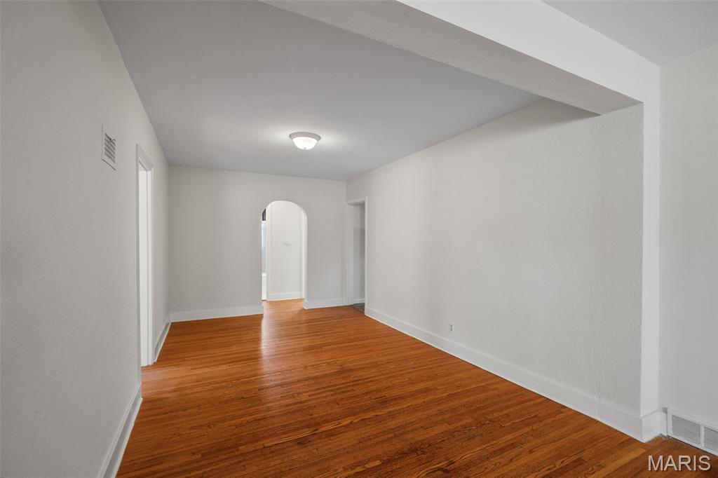 847 North Florissant Road Ferguson, MO 63135 - Photo 4 of 37 Gallery Image 4