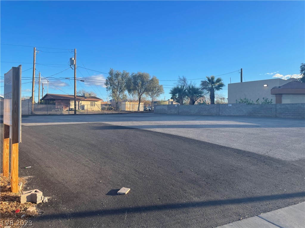 27 East Basic Road Henderson, NV 89015 - Photo 1 of 8