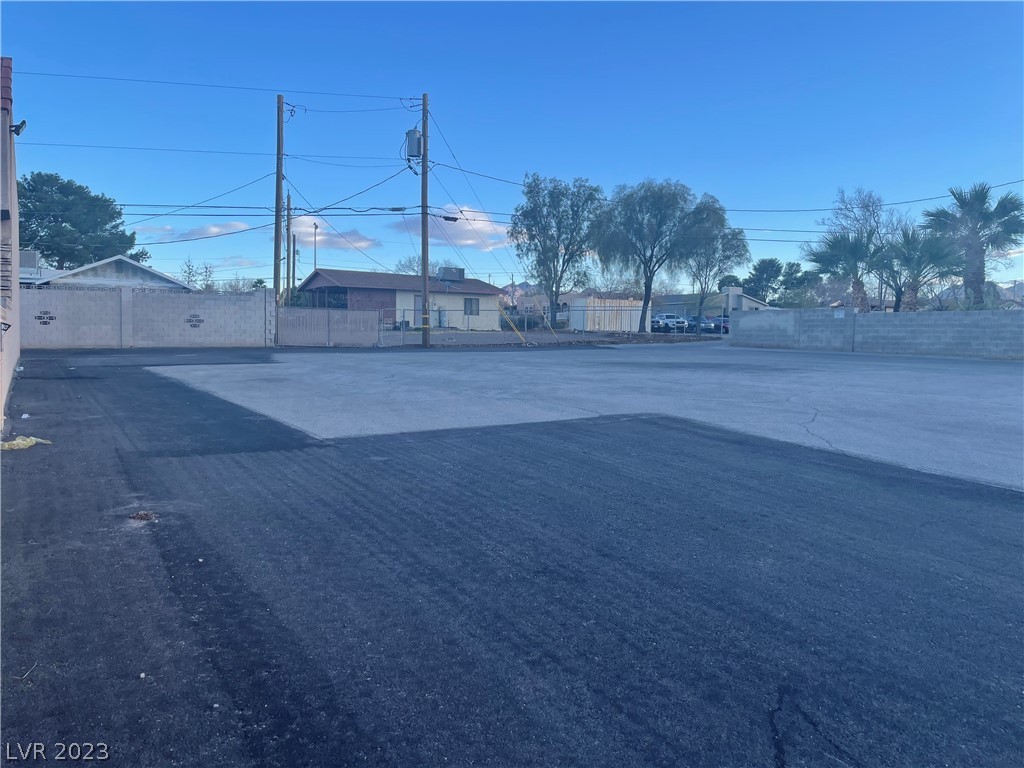 27 East Basic Road Henderson, NV 89015 - Photo 8 of 8